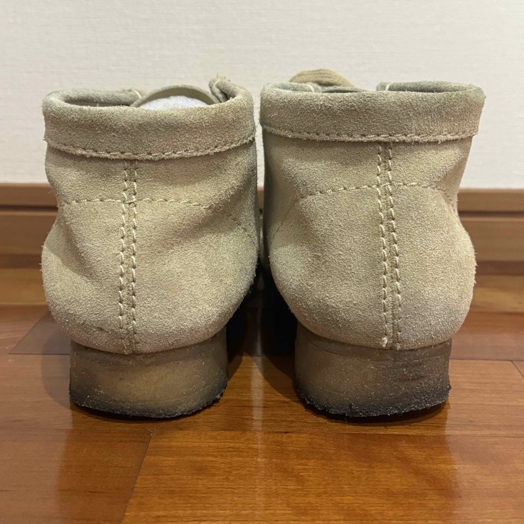 Clarks(クラークス)の【美品】クラークス Clarks ワラビー ブーツ ベージュ メンズの靴/シューズ(ブーツ)の商品写真