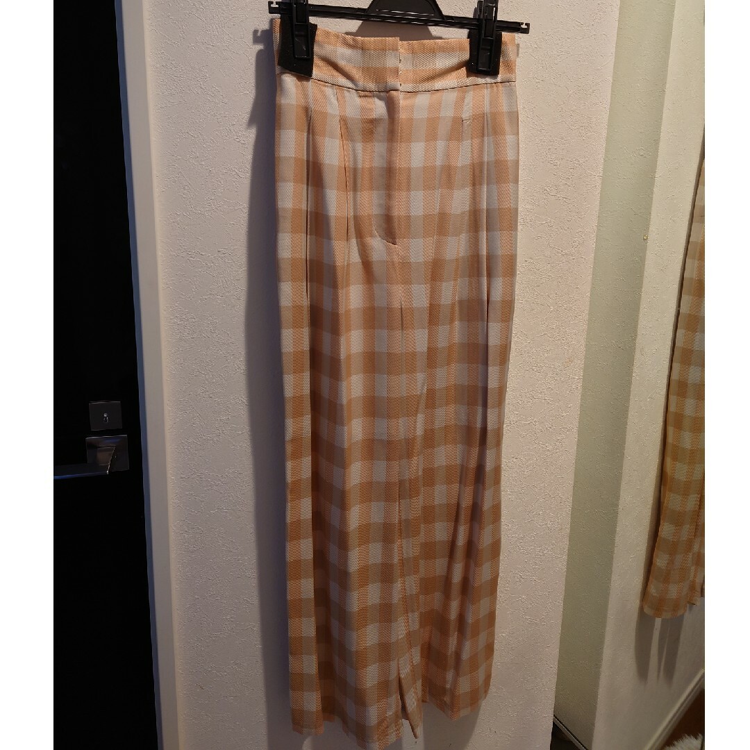 UNITED ARROWS LTD. OUTLET(ユナイテッドアローズアウトレット)の新品.未使用品☆ユナイテッドアローズ☆チェックタックパンツ☆SHIPS、ZARA レディースのパンツ(カジュアルパンツ)の商品写真