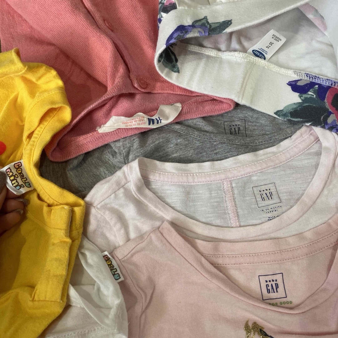 babyGAP(ベビーギャップ)のまとめ売り　90 長袖　サロペット　新品美品あり キッズ/ベビー/マタニティのキッズ服女の子用(90cm~)(Tシャツ/カットソー)の商品写真