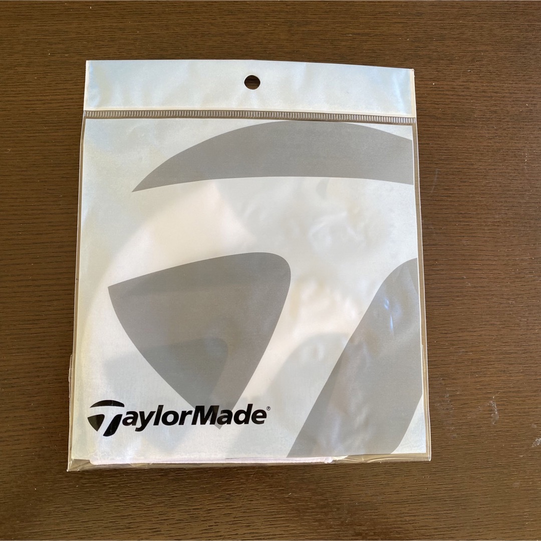TaylorMade(テーラーメイド)のテーラーメイド　非売　マスク　新品未開封　 エンタメ/ホビーのコレクション(ノベルティグッズ)の商品写真