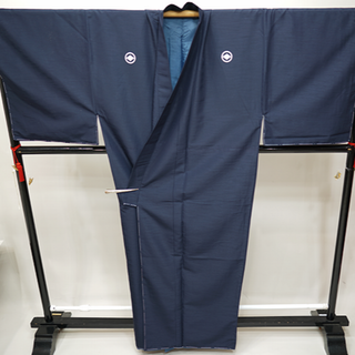 着物 長着 単品 紺色 男性用 M 家紋入り 丸に武田菱 NO240115-2(着物)