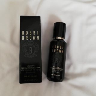 ボビイブラウン(BOBBI BROWN)のボビイブラウン　インテンシブセラムファンデーション　NW-022(ファンデーション)