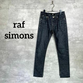 ラフシモンズ(RAF SIMONS)の『raf simons』  ラフシモンズ (30) レザーパッチ デニムパンツ(デニム/ジーンズ)