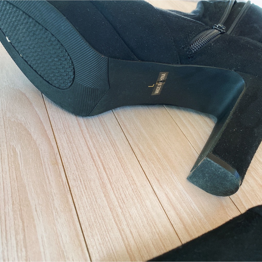 R&E(アールアンドイー)のR&E ニーハイブーツ  ブラック　スエード  レディースの靴/シューズ(ブーツ)の商品写真