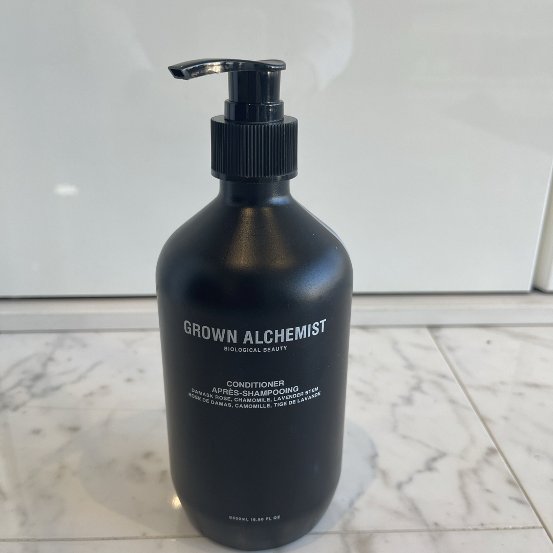 GROWN ALCHEMIST コンディショナー　500ml コスメ/美容のヘアケア/スタイリング(トリートメント)の商品写真