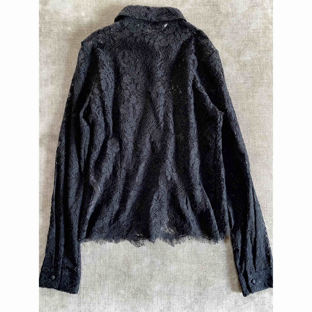 ZARA(ザラ)の【新品】ZARA 花柄 シースルー レースシャツ ブラウス　ブラック レディースのトップス(シャツ/ブラウス(長袖/七分))の商品写真