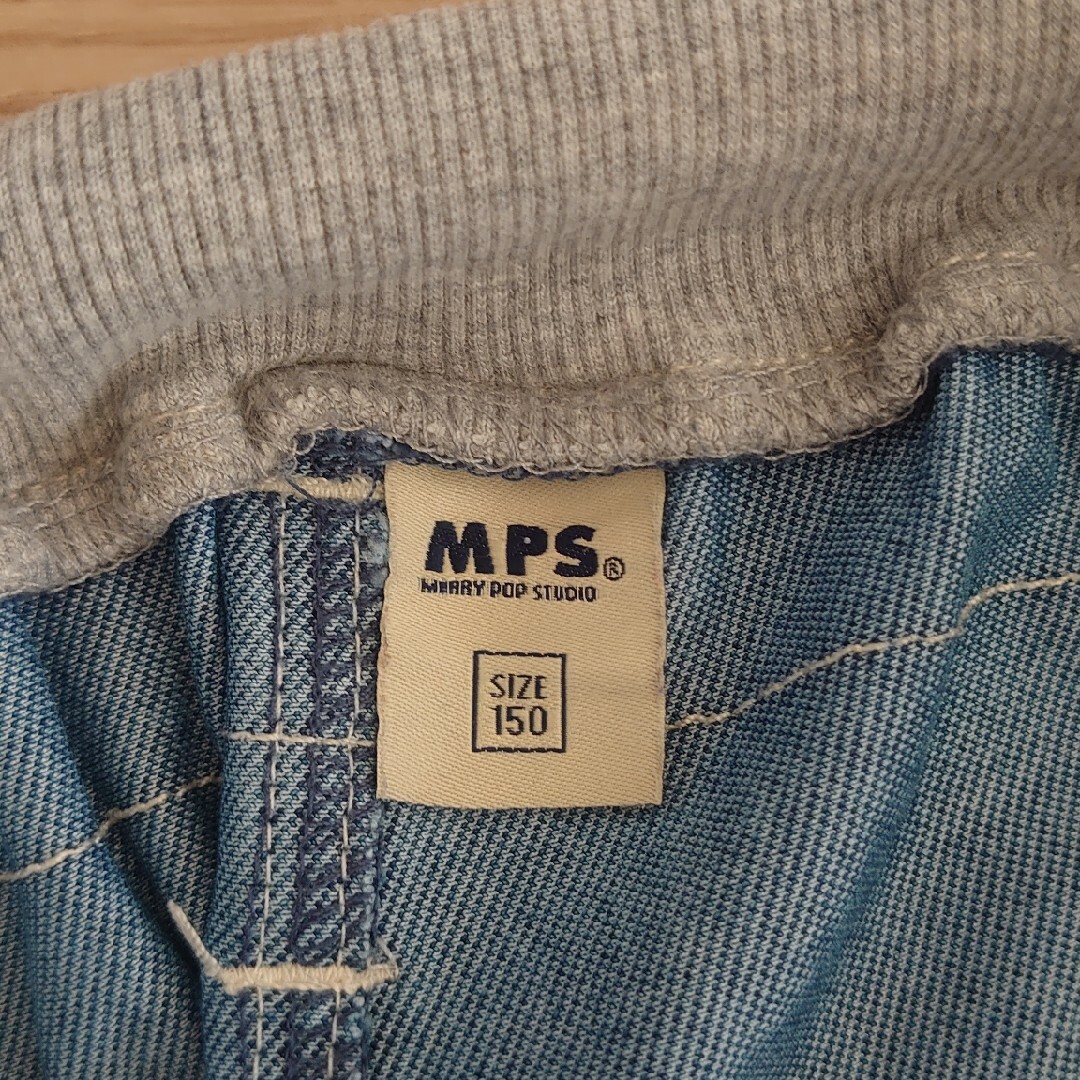 MPS(エムピーエス)のMPS デニム 150 ストレート ライトオン キッズ/ベビー/マタニティのキッズ服男の子用(90cm~)(パンツ/スパッツ)の商品写真