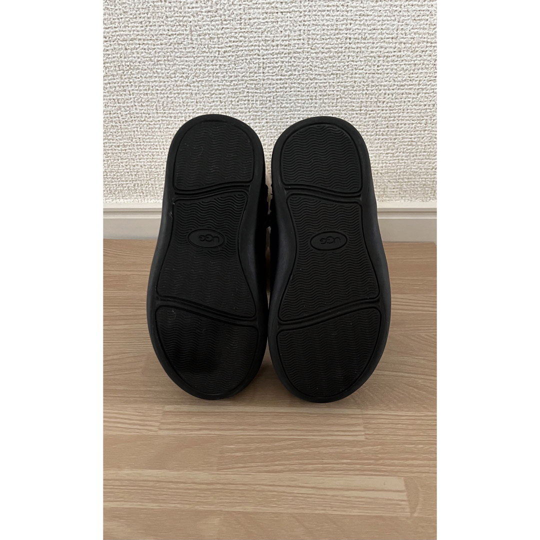 UGG(アグ)のUGGショートブーツ　15cm   UGG  キッズ/ベビー/マタニティのキッズ靴/シューズ(15cm~)(ブーツ)の商品写真