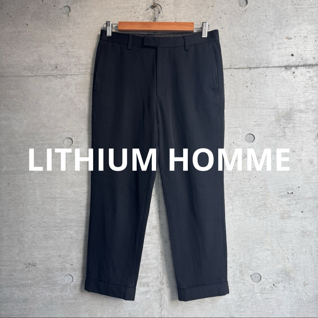 LAD MUSICIAN(ラッドミュージシャン)のLITHIUM HOMME ブラック テーパードスラックス メンズのパンツ(スラックス)の商品写真