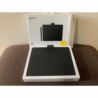 ワコム(Wacom)の【美品】Wacom Intuos Small ベーシック ペンタブ(PC周辺機器)