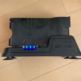 シャーク　リチウムバッテリー　充電器(バッテリー/充電器)