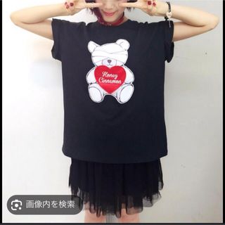 ハニーシナモン(Honey Cinnamon)のハニーシナモン ハニシナ 目隠しくまTシャツ 木崎ゆりあ着用  黒(Tシャツ(半袖/袖なし))