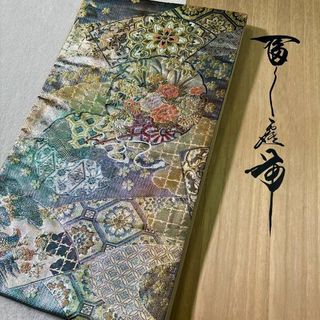 ほぼ新品 秀品 着物 帯 刺繍 花柄 和柄 縁起物 光沢 振袖 豪華 華やか(帯)