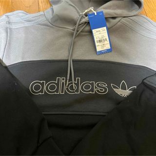 オリジナルス(Originals（adidas）)のアディダス　パーカー(パーカー)