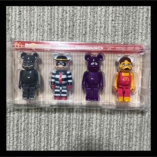 ベアブリック(BE@RBRICK)の新品未開封　ゴジラvsマクドナルド BE@RBRICK(キャラクターグッズ)