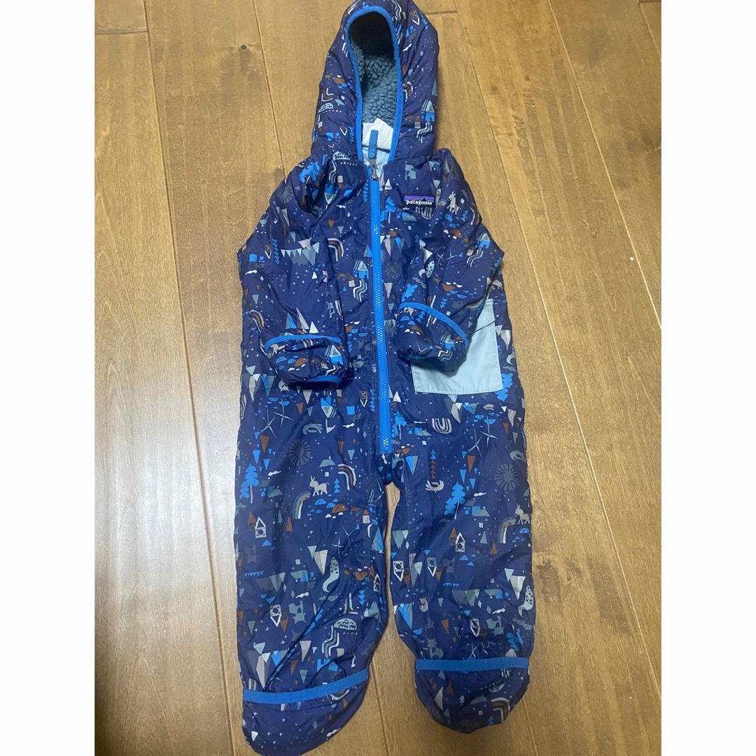 patagonia(パタゴニア)のパタゴニア  ベビー　スノースーツ　ジャンプスーツ キッズ/ベビー/マタニティのベビー服(~85cm)(カバーオール)の商品写真