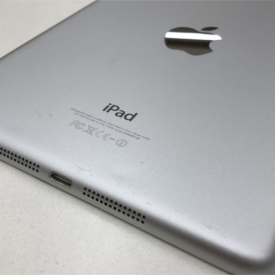 iPad(アイパッド)のアップル iPad mini2（64GB）ドコモ アイパッド スマホ/家電/カメラのPC/タブレット(タブレット)の商品写真