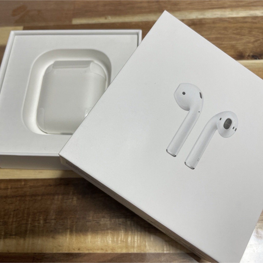 ヘッドフォン/イヤフォンApple純正 AirPods 第2世代