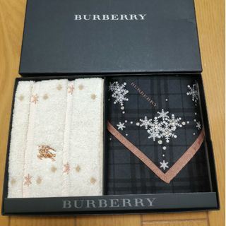 バーバリー(BURBERRY)の未使用☆　BURBERRY　ハンカチ(ハンカチ)