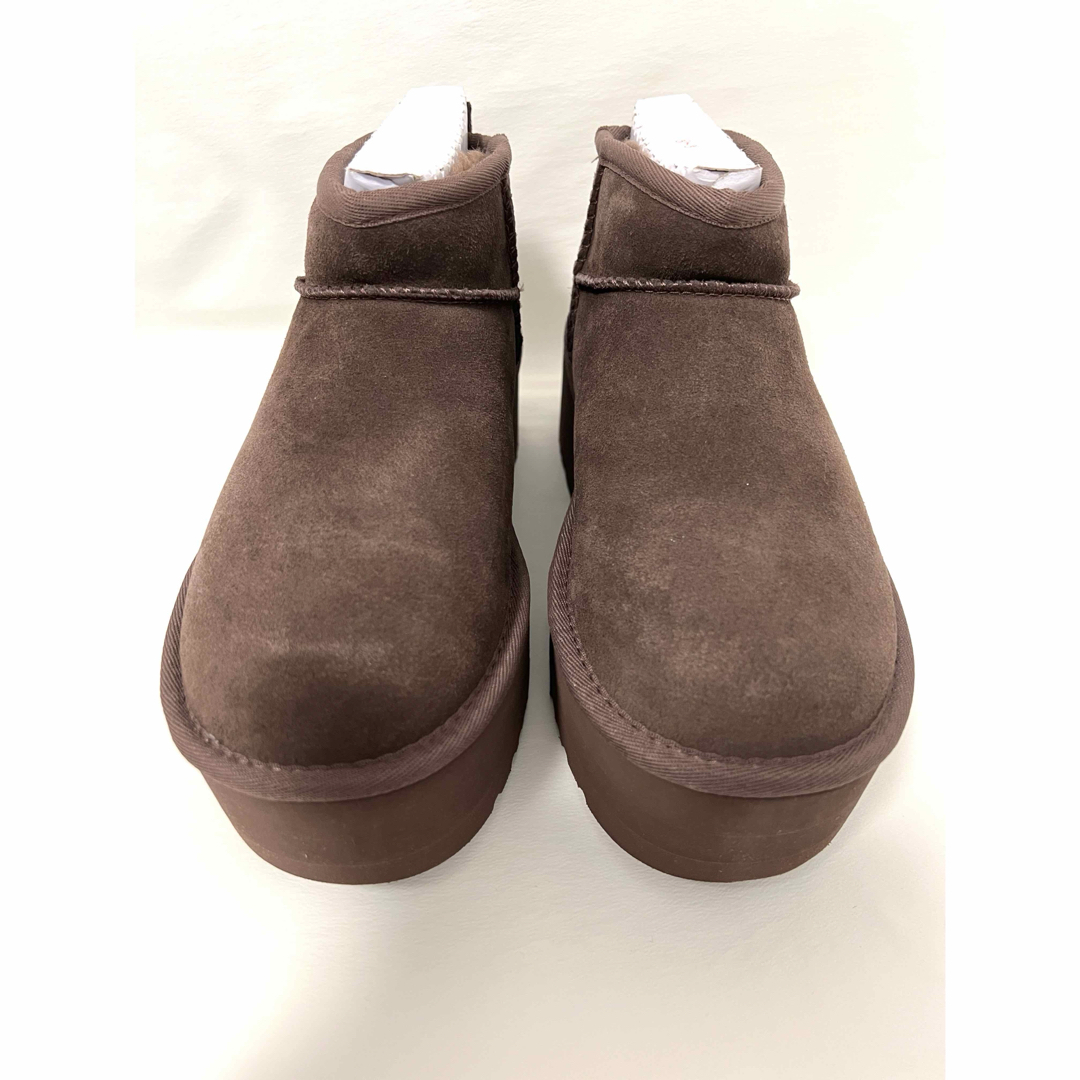 新品未使用　UGG クラシックウルトラミニプラットフォームバーントシダー23cm