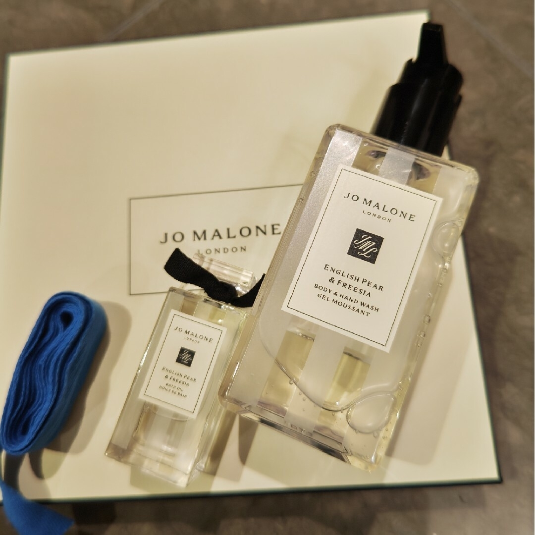 Jo Malone(ジョーマローン)のJo Malone LONDON バス オイル ＆ボディ ハンドウォッシュ コスメ/美容のボディケア(入浴剤/バスソルト)の商品写真