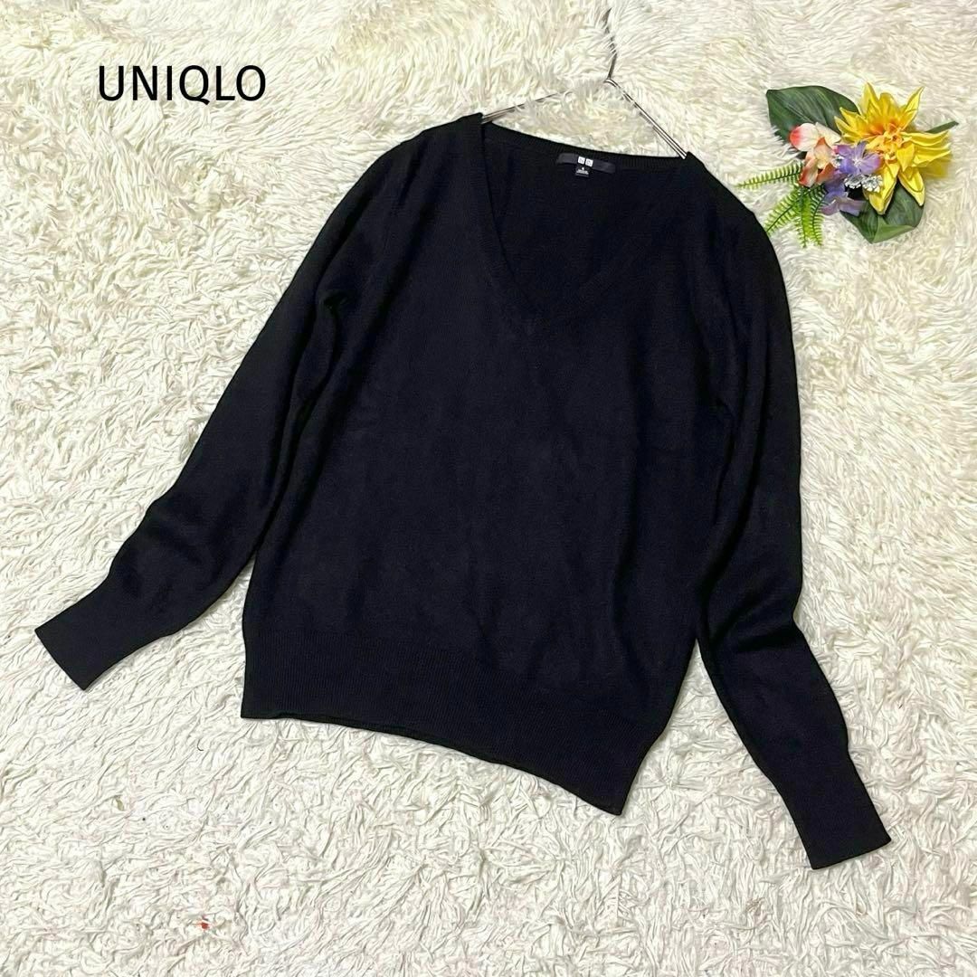 ✨ UNIQLO ユニクロ ✨ カシミヤ100％ Vネック セーター 黒色