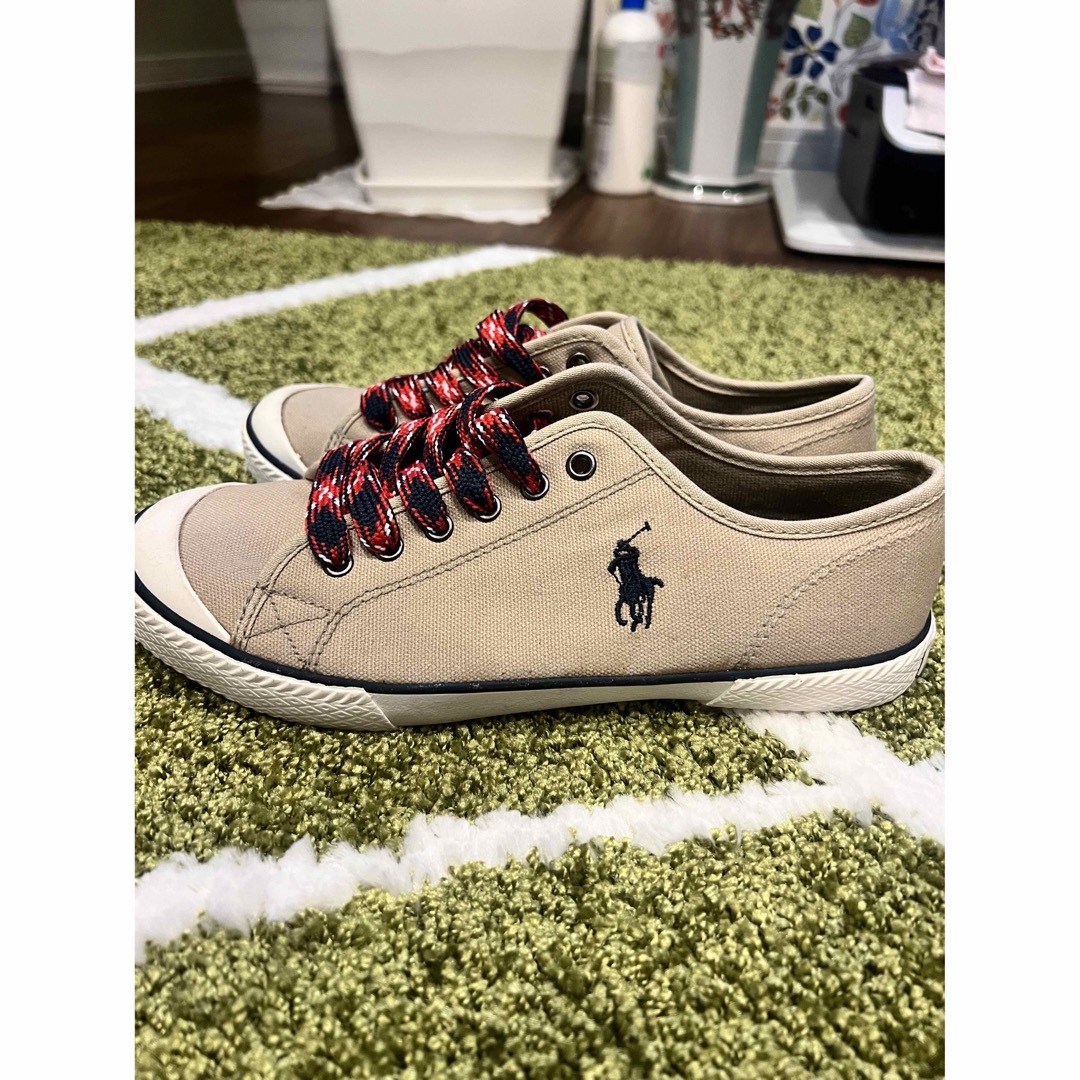 POLO RALPH LAUREN(ポロラルフローレン)のお値下げ❣️POLO LALPH LAUREN ベージュスニーカー23.5 レディースの靴/シューズ(スニーカー)の商品写真