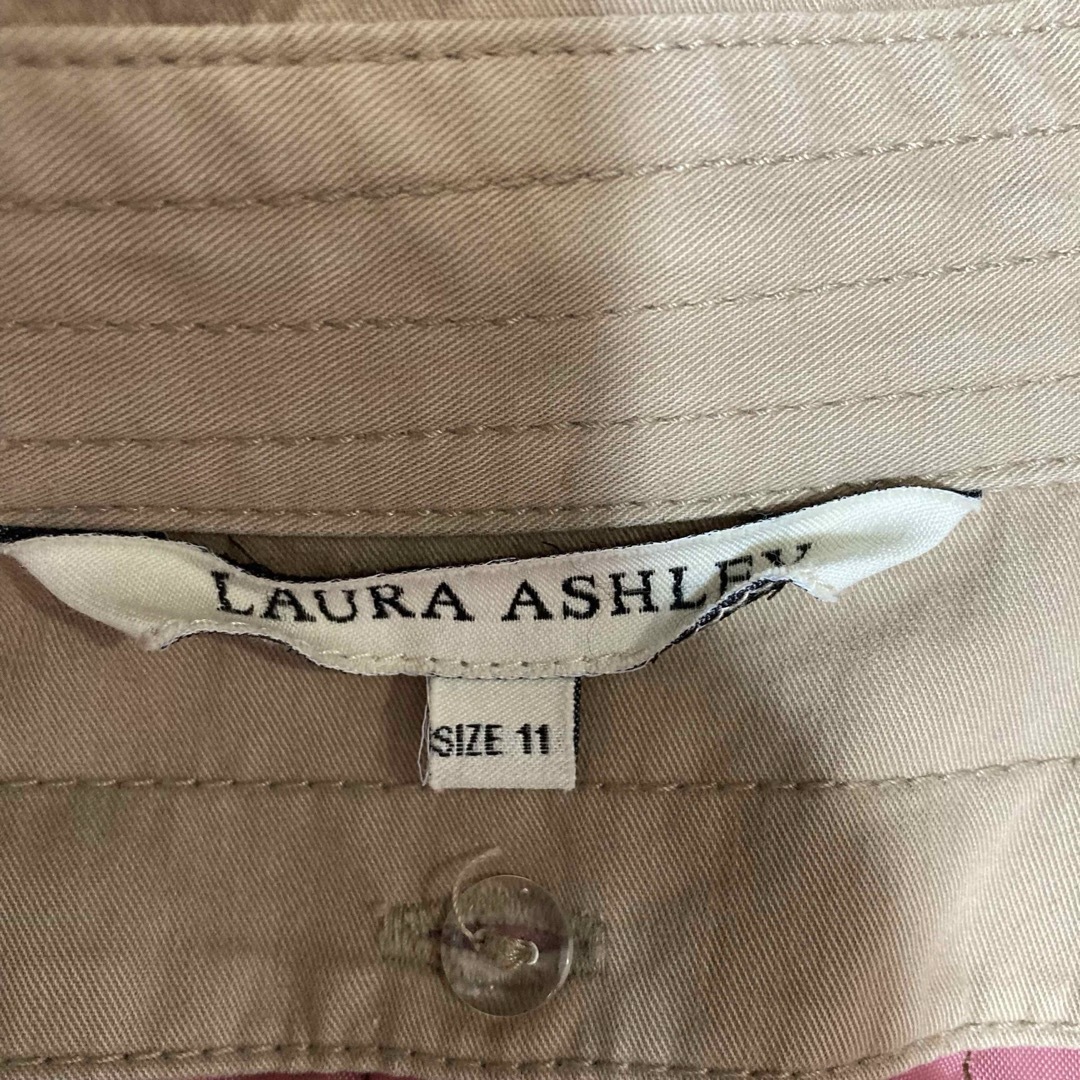 LAURA ASHLEY(ローラアシュレイ)のLAURA ASHLEY コート　ベージュ レディースのジャケット/アウター(その他)の商品写真