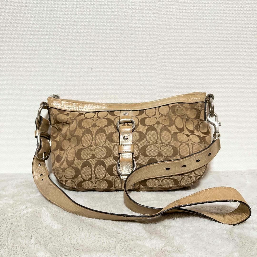 coach コーチ　ショルダーバッグ　シグネチャー柄　ブラウン横約18cm