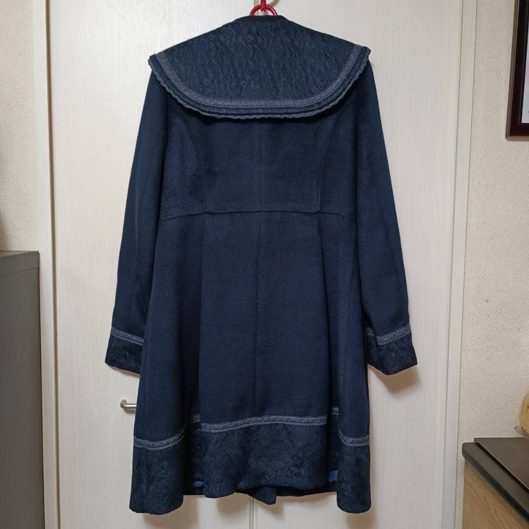 axes femme(アクシーズファム)の未使用 axes femme コート セーラー風 レース 紺 M レディースのジャケット/アウター(チェスターコート)の商品写真