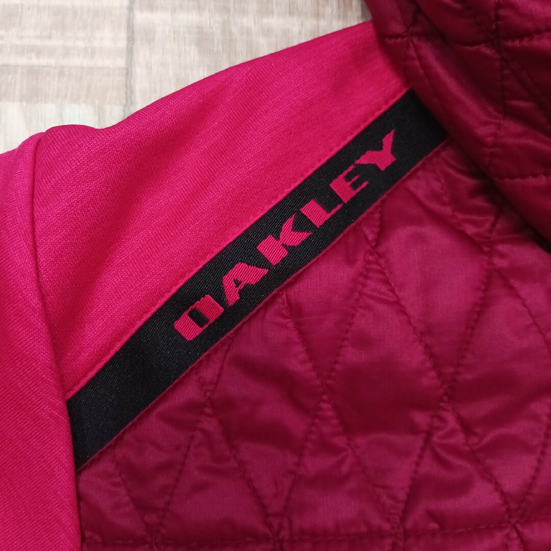 Oakley(オークリー)のOAKLEY オークリー  中綿フルジップパーカー スポーツ/アウトドアのゴルフ(ウエア)の商品写真