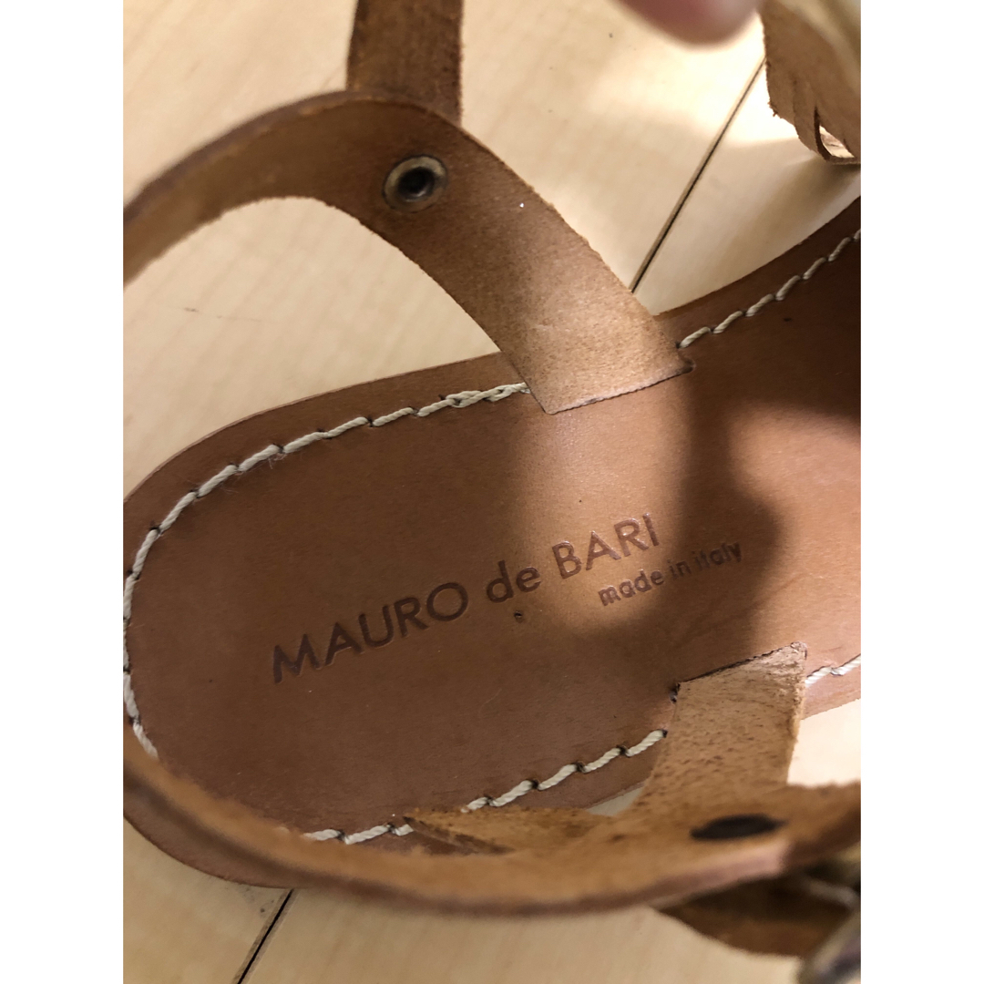 MAURO de BARI(マウロデバーリ)のMAURO de BARI マウロディバリ フラット フリンジ  サンダル レディースの靴/シューズ(サンダル)の商品写真