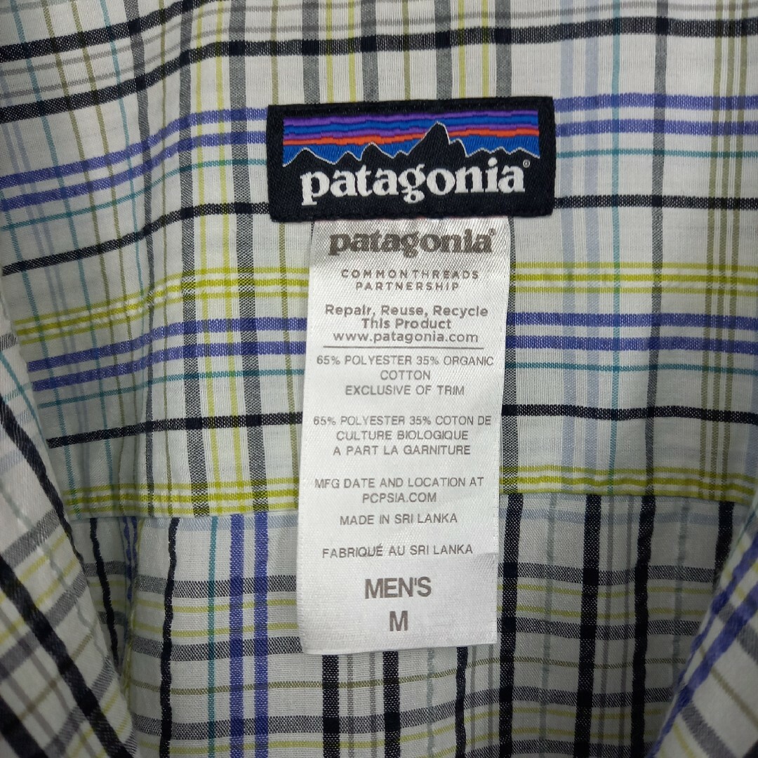 patagonia(パタゴニア)のパタゴニア　A/C　シャツ　半袖　チェック　シアサッカー　刺繍ロゴ　ホワイト　M メンズのトップス(シャツ)の商品写真