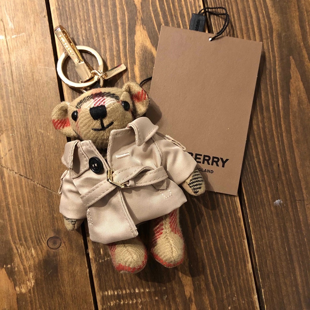 BURBERRY(バーバリー)のバーバリートーマスベアトレンチキーホルダー レディースのファッション小物(キーホルダー)の商品写真