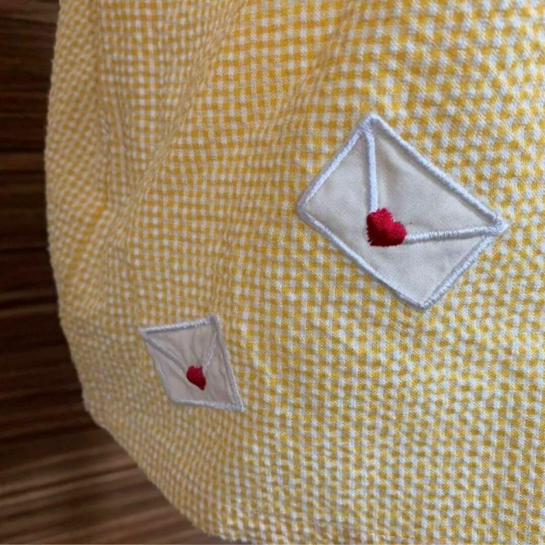 CALMOOLA カルムーラ️⭐️Tシャツ Mサイズ プリント 黄色 レディースのトップス(Tシャツ(半袖/袖なし))の商品写真