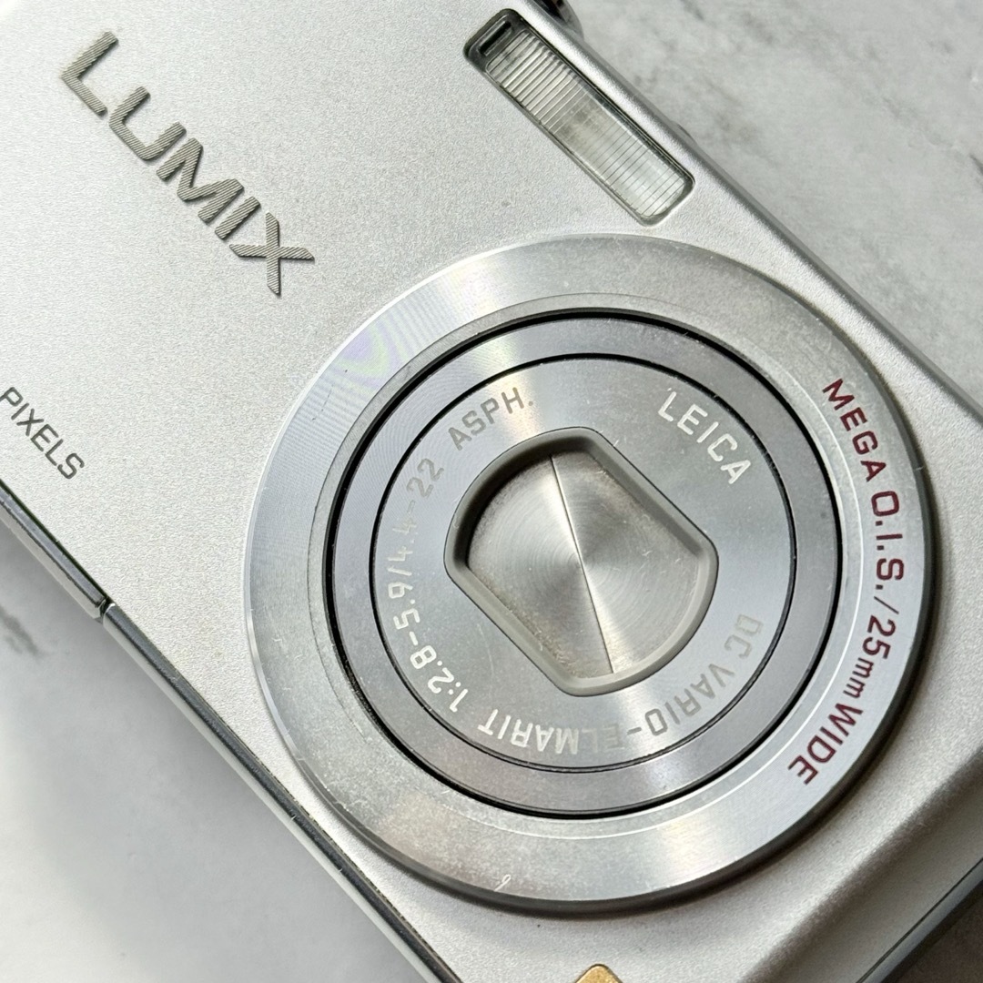 Panasonic(パナソニック)のPanasonic「LUMIX FX」DMC-FX37 スマホ/家電/カメラのカメラ(コンパクトデジタルカメラ)の商品写真