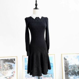 クリスチャンディオール(Christian Dior)の★Christian Dior★最新タグ★美品★カシミヤ★刺繍★白襟ワンピース(ひざ丈ワンピース)