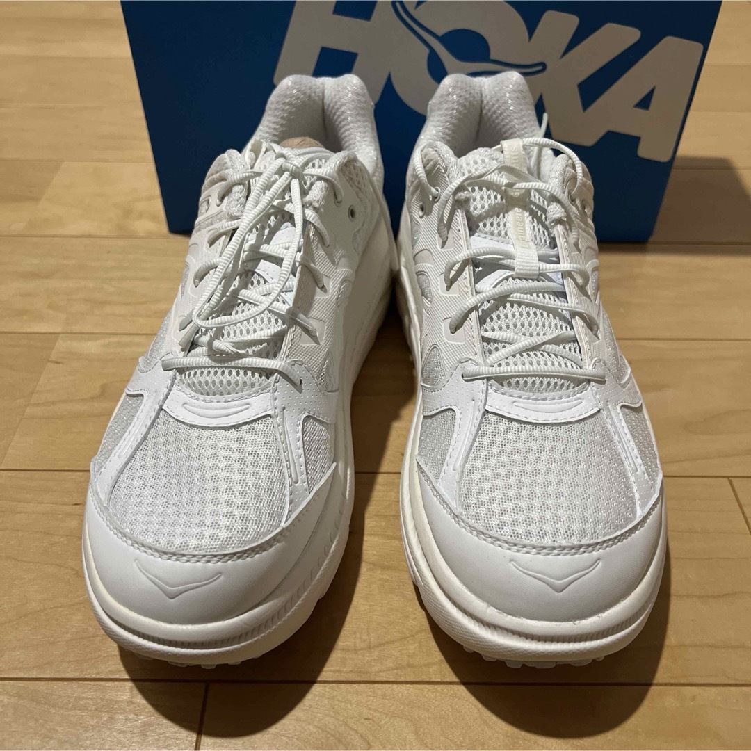 HOKA ONE ONE(ホカオネオネ)のHOKA ONEONE EG BONDI B 28cm ホワイト　ガーメンツ メンズの靴/シューズ(スニーカー)の商品写真