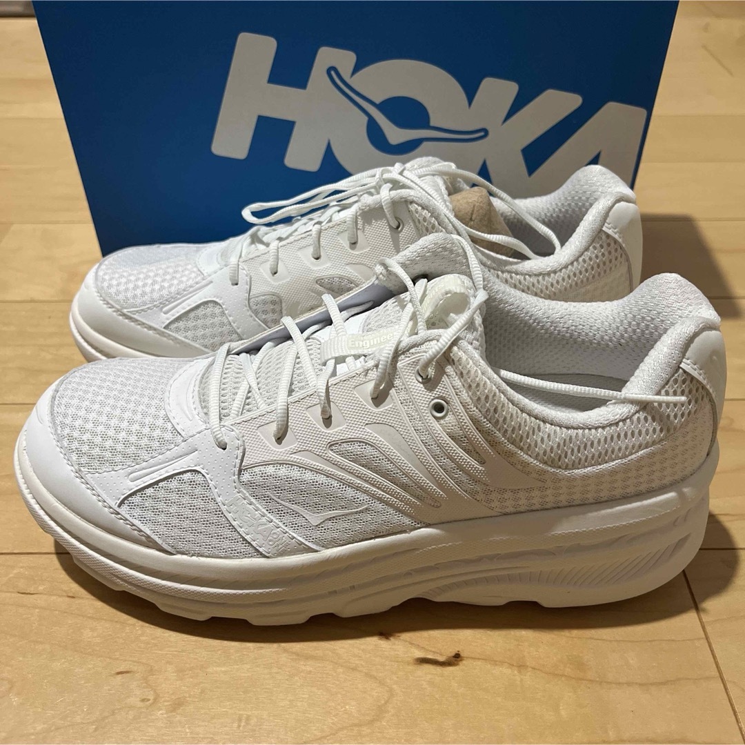 HOKA ONE ONE(ホカオネオネ)のHOKA ONEONE EG BONDI B 28cm ホワイト　ガーメンツ メンズの靴/シューズ(スニーカー)の商品写真