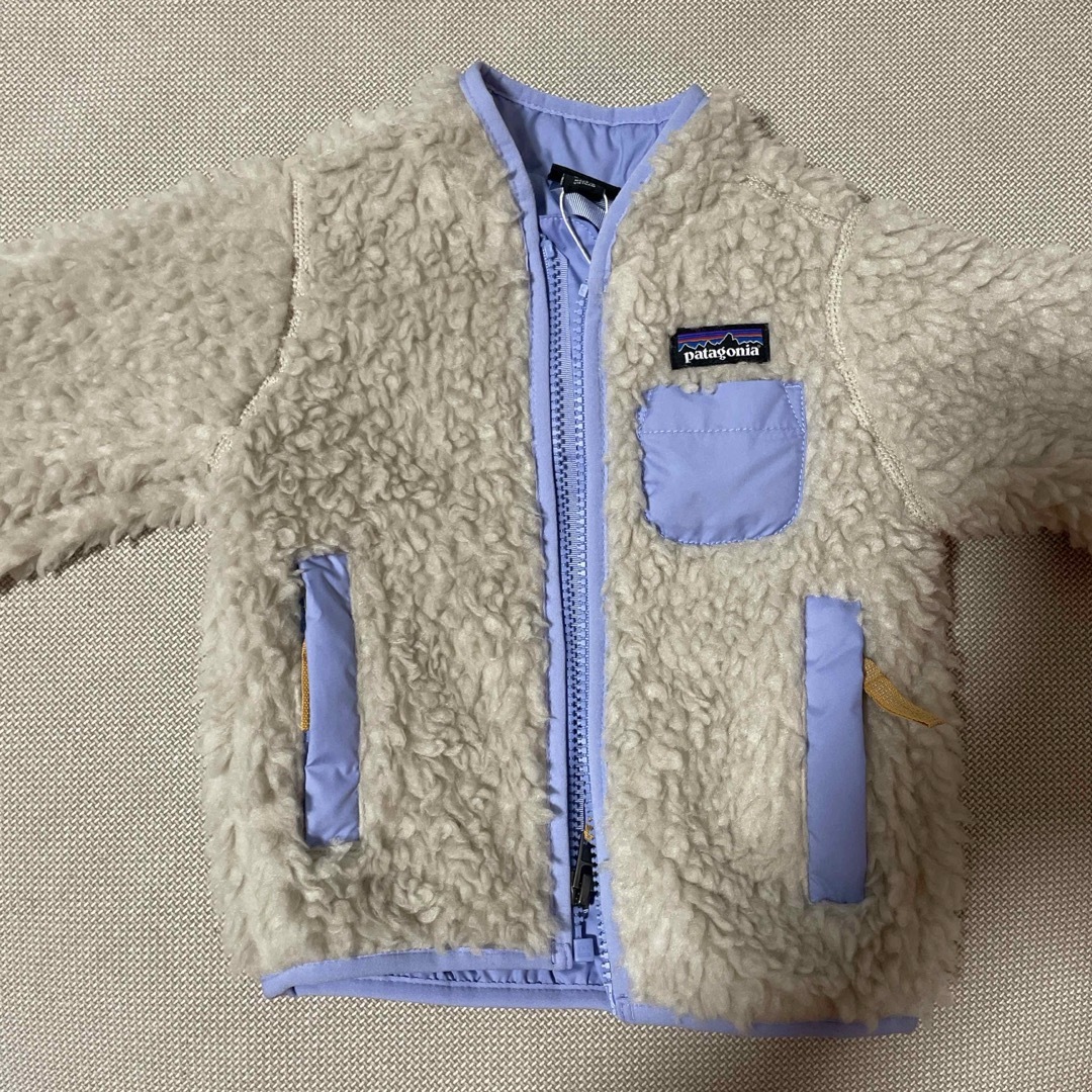 patagonia(パタゴニア)のパタゴニア　ボアコート キッズ/ベビー/マタニティのベビー服(~85cm)(ジャケット/コート)の商品写真