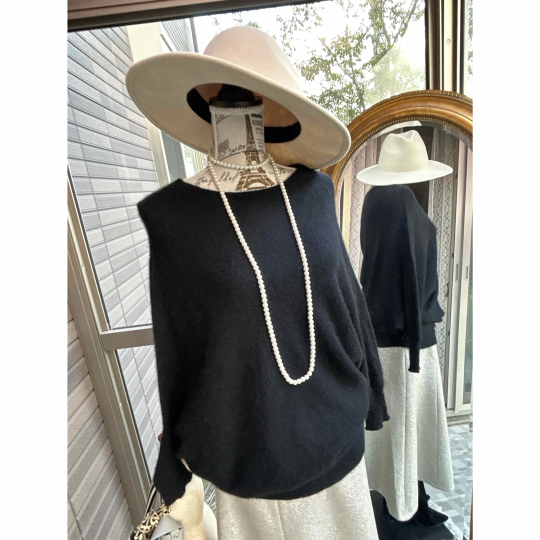 DESIGNWORKS(デザインワークス)の綺麗なお姉さんのDESIGNWORKSカシミヤ93%変形ニット レディースのトップス(ニット/セーター)の商品写真