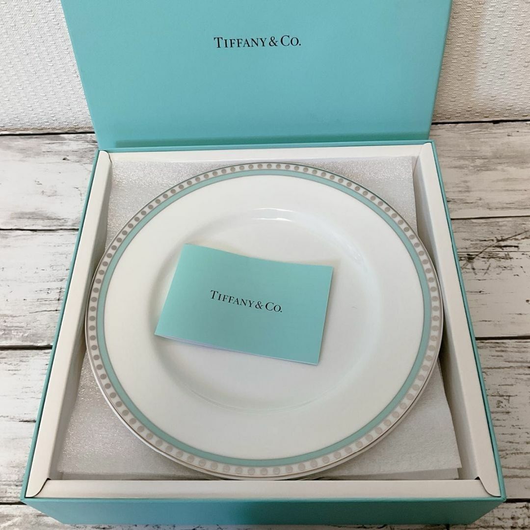 新品未使用正規店での購入です［新品］Tiffany プラチナブルーバンド　デザートプレート4枚セット