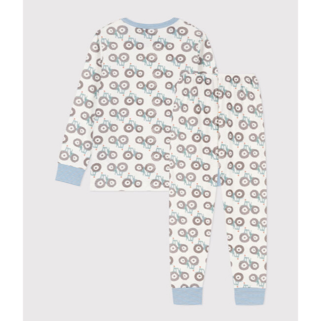 PETIT BATEAU(プチバトー)の新品 プチバトー プリント 長袖 パジャマ トラクター 8ans キッズ/ベビー/マタニティのキッズ服男の子用(90cm~)(パジャマ)の商品写真