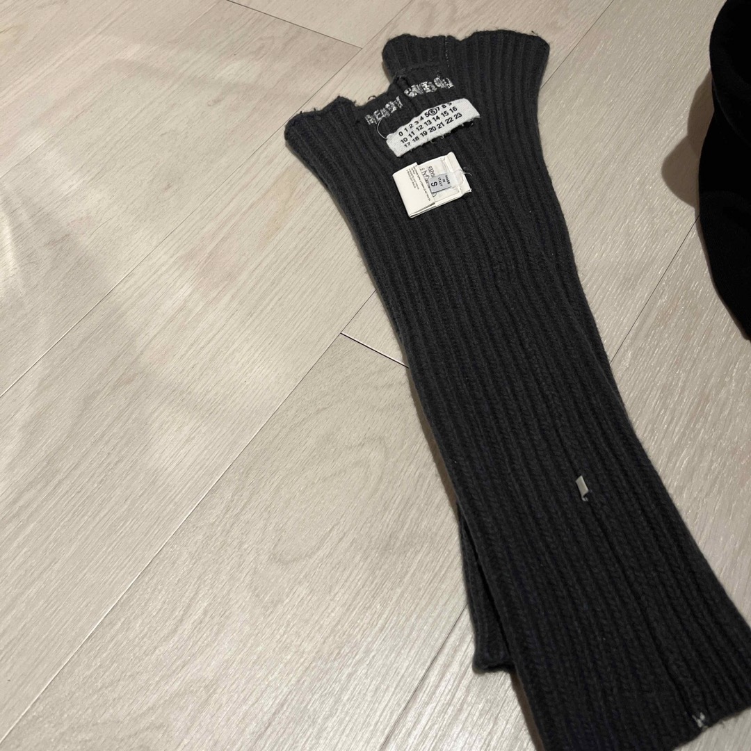 Maison Martin Margiela(マルタンマルジェラ)のmm6  arm warmer S レディースのファッション小物(手袋)の商品写真