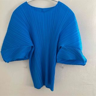 プリーツプリーズイッセイミヤケ(PLEATS PLEASE ISSEY MIYAKE)の新品未使用　プリーツプリーズ　トップス　August(カットソー(半袖/袖なし))