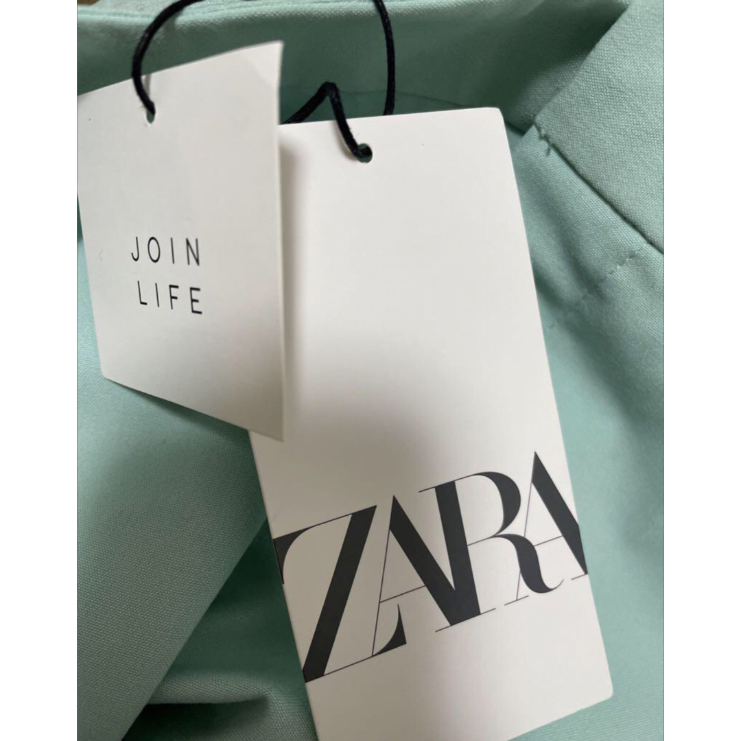 ZARA(ザラ)の新品タグ付き ZARA ザラ カラーテーパードパンツ 極美品 レディースのパンツ(カジュアルパンツ)の商品写真