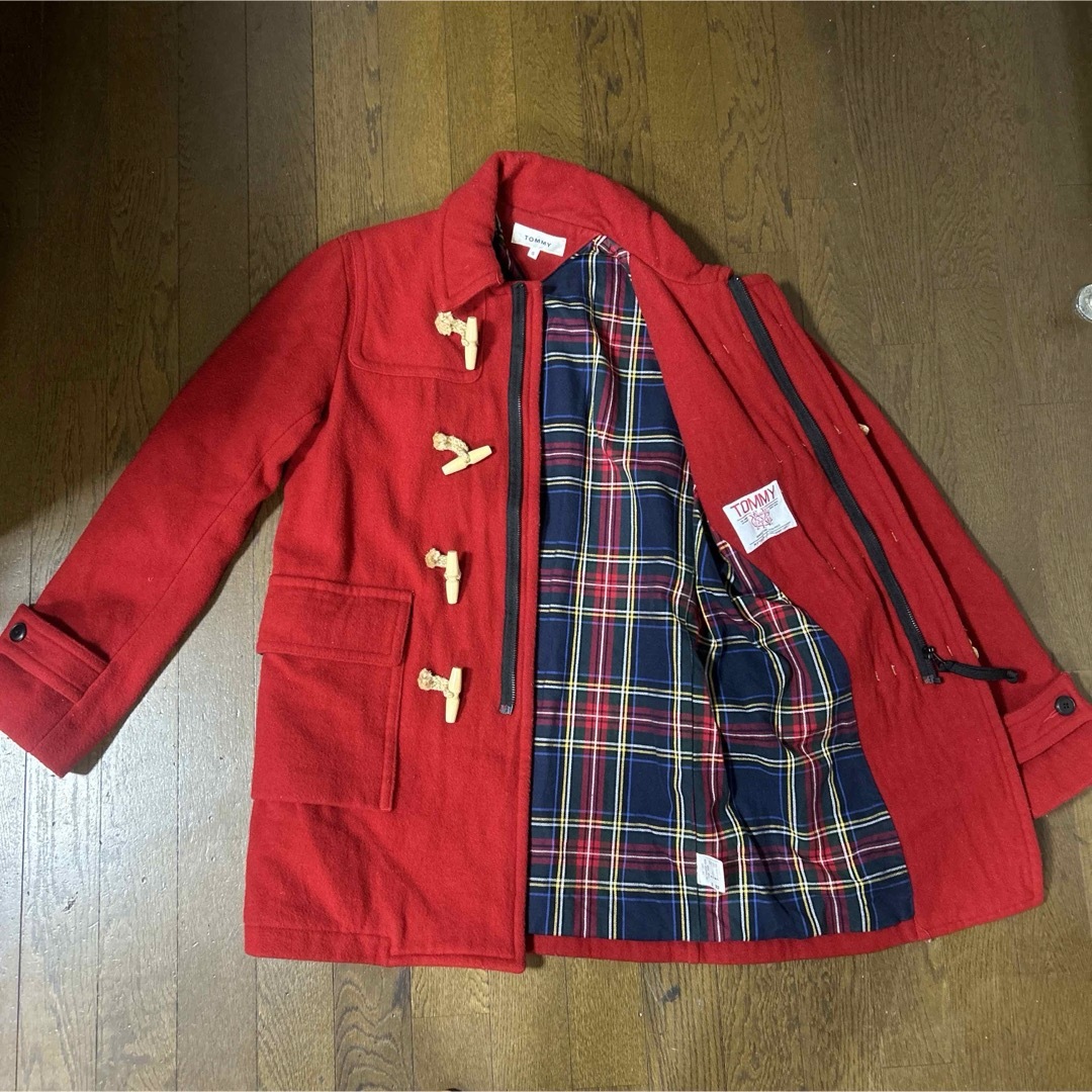 TOMMY(トミー)のTOMMY トミー ダッフルコート ウール 赤  冬服 コート　アウター　古着 メンズのジャケット/アウター(ダッフルコート)の商品写真