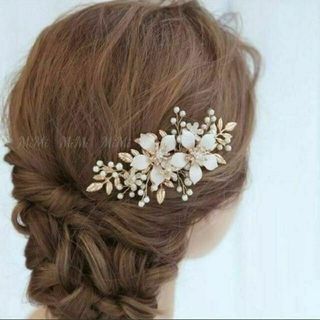 ゴールドヘアアクセサリーお花ヘッドドレス コーム ウェディングブライダル髪飾り(その他)