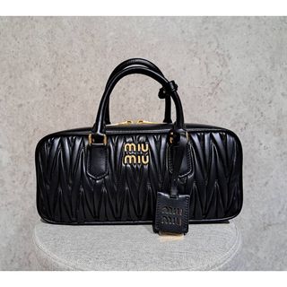 miu miu ミュウミュウ マテラッセ ワンショルダーバッグ　ビジュー　ネイビ