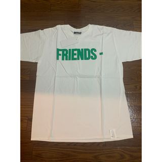 ヴィーローン(VLONE)の⭐️VLONE FRENDSロゴシャツ < L >(Tシャツ/カットソー(半袖/袖なし))